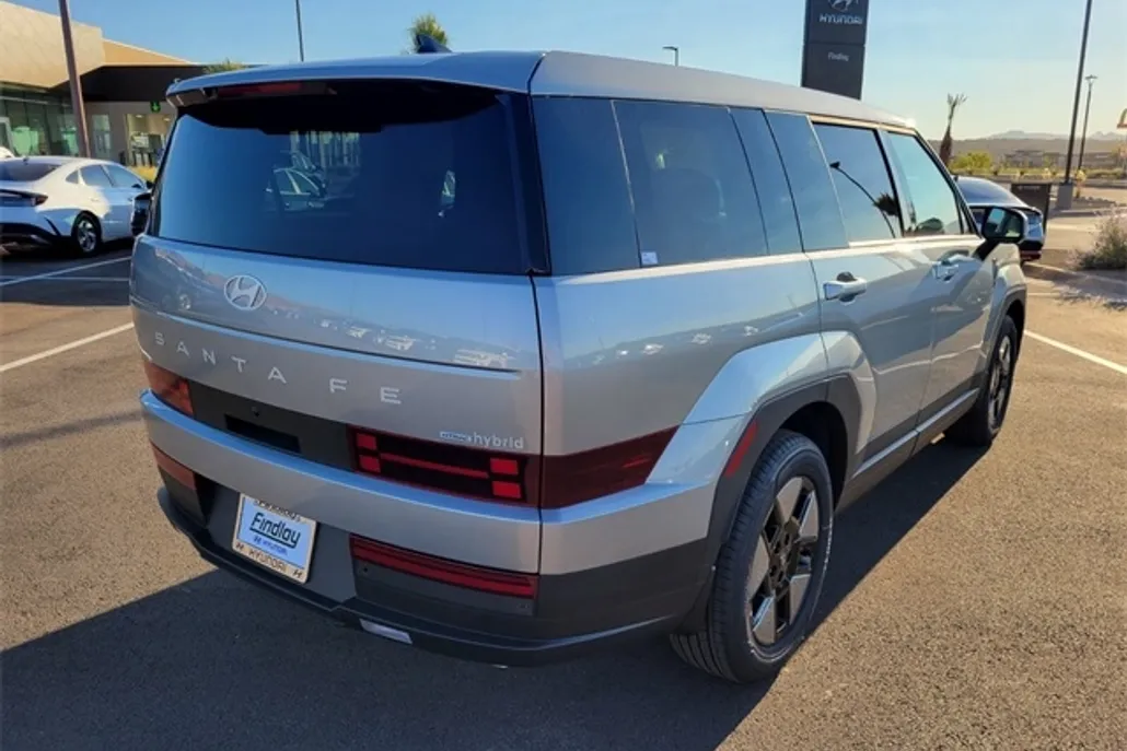 2026 Hyundai Santa Fe SE photo 1