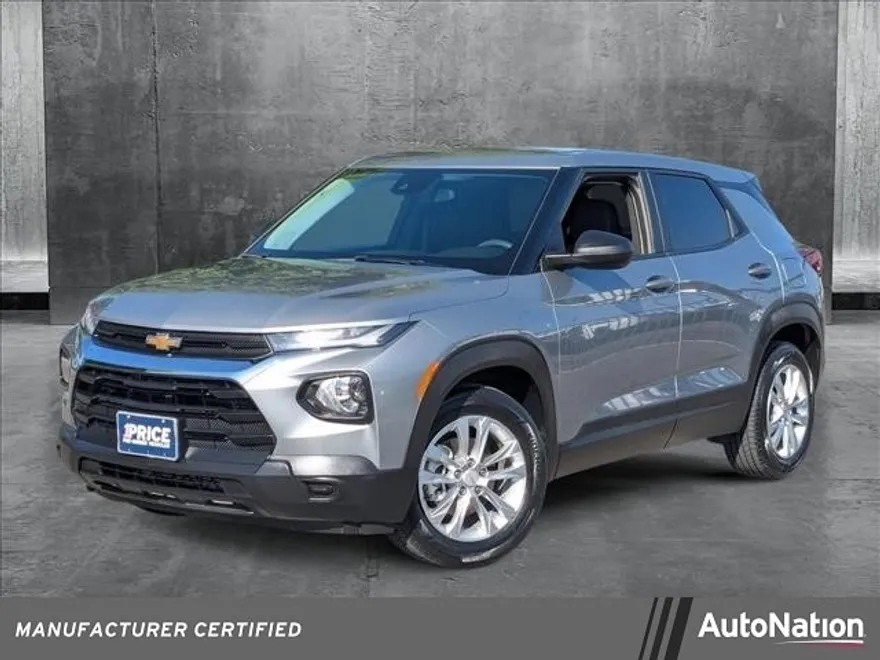 2023 Chevrolet Trailblazer LS photo 1