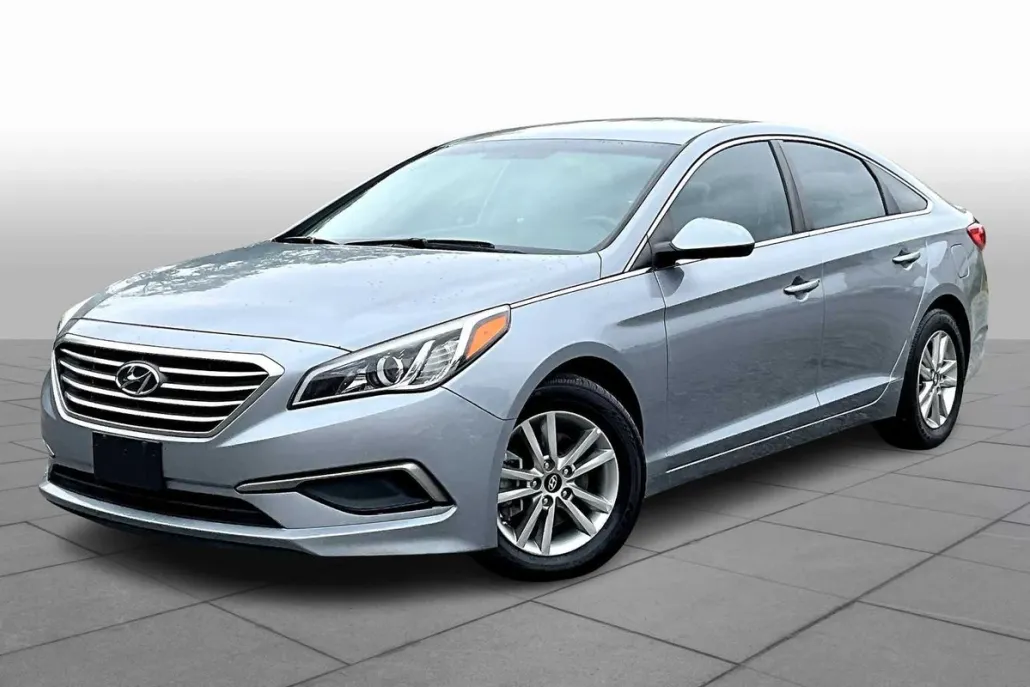 2016 Hyundai Sonata SE photo 1