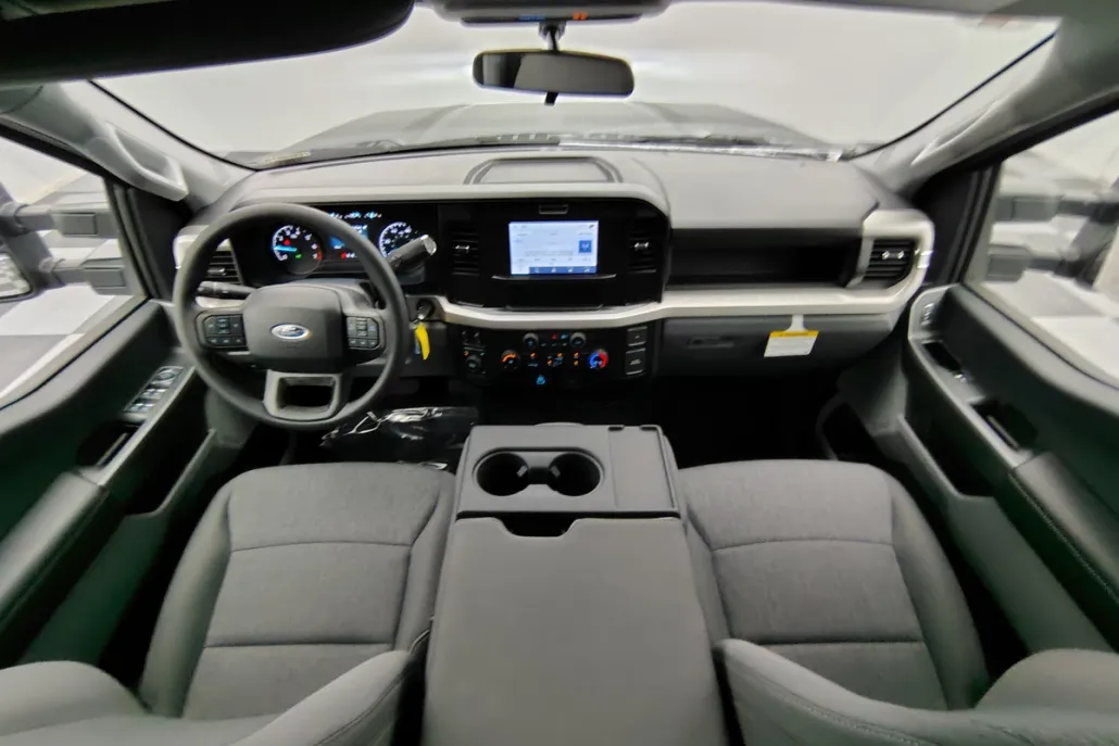 2026 Ford F-250 Lariat photo 1