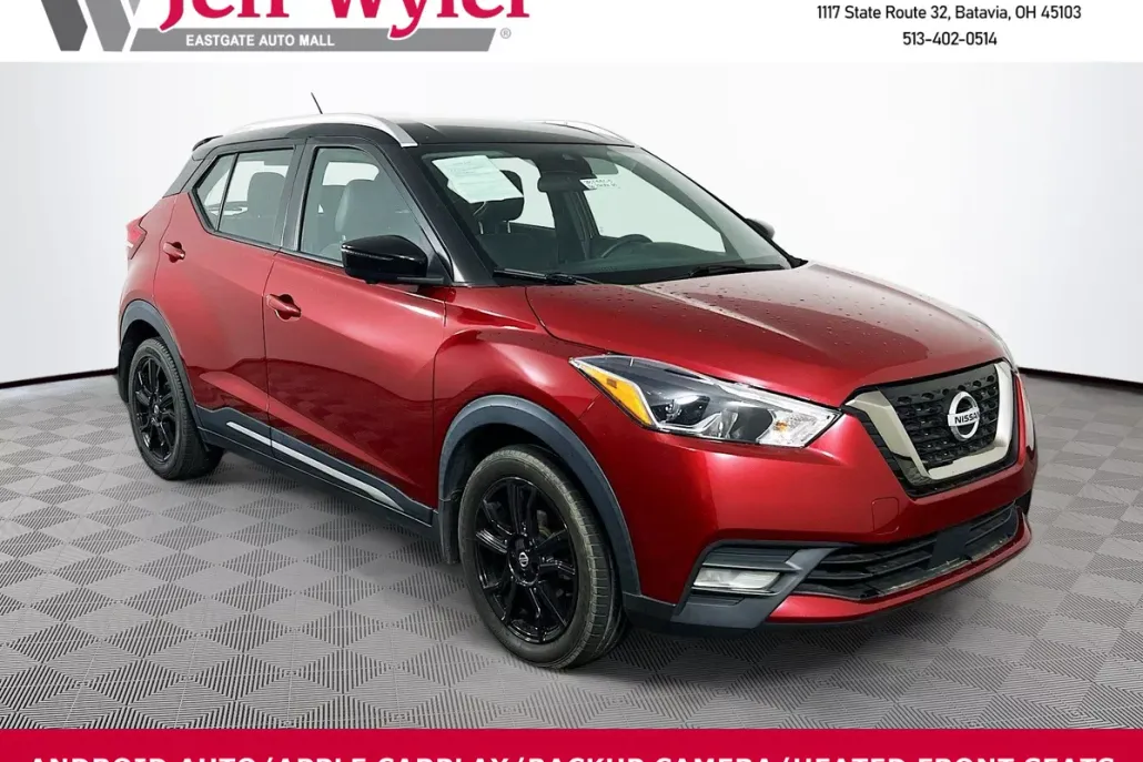 2020 Nissan Kicks SR photo 1