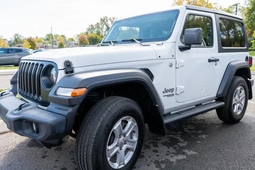 2021 Jeep Wrangler Sport S photo 1