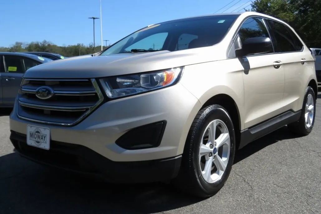 2017 Ford Edge SE photo 1