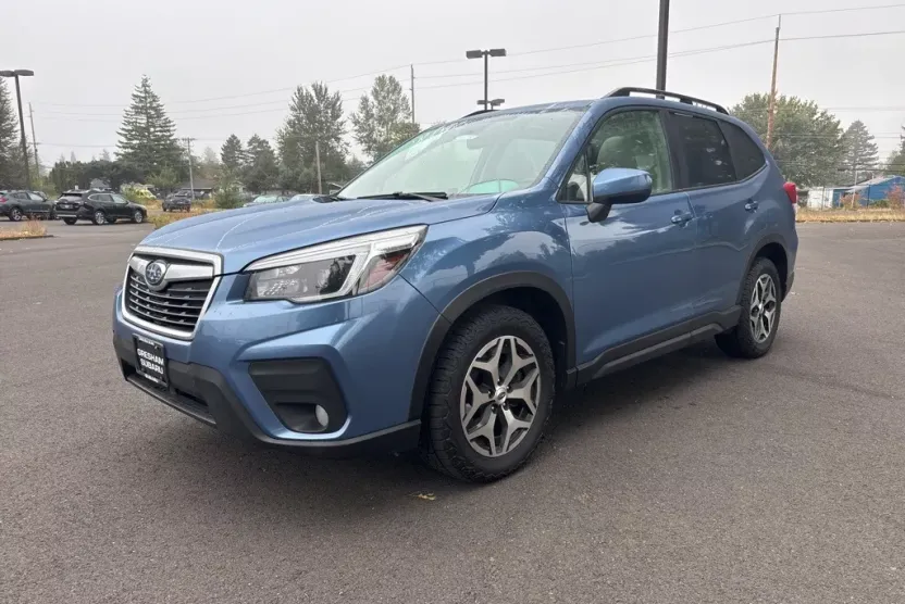 2021 Subaru Forester Premium photo 1