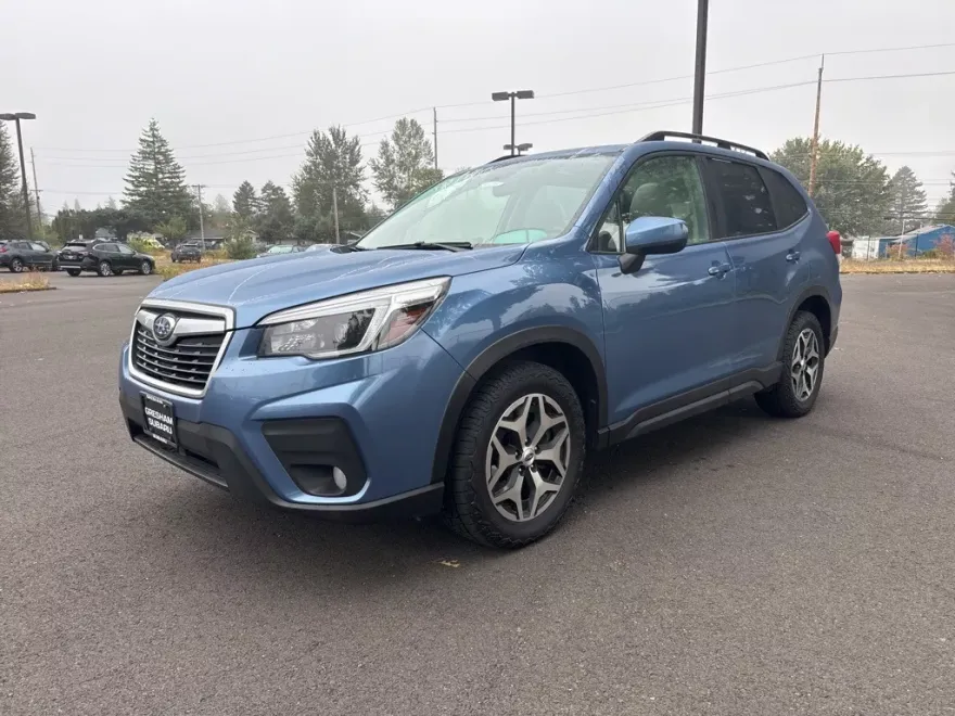 2021 Subaru Forester Premium photo 1