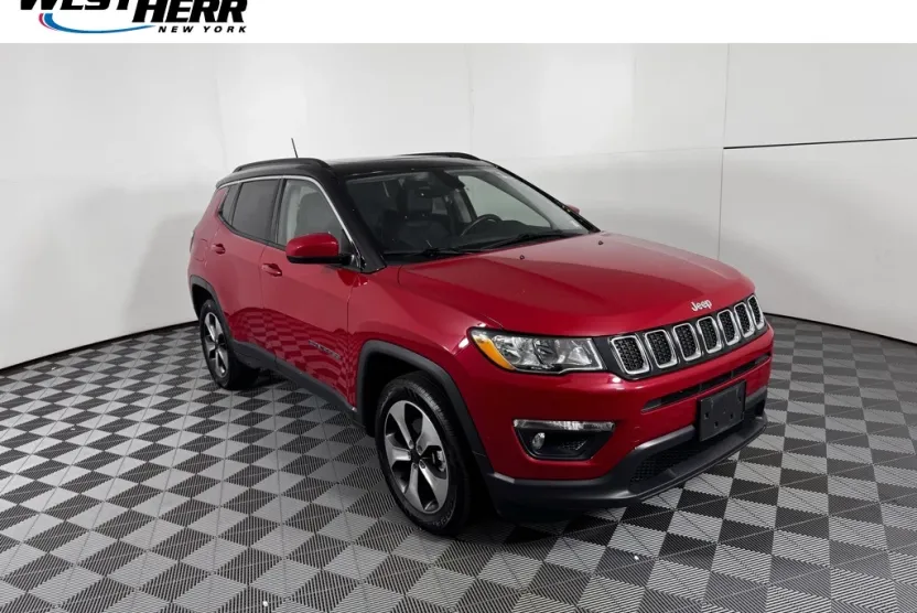 2018 Jeep Compass Latitude photo 1
