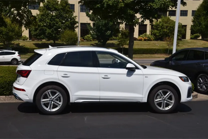 2025 Audi Q5 55 S line Premium photo 1