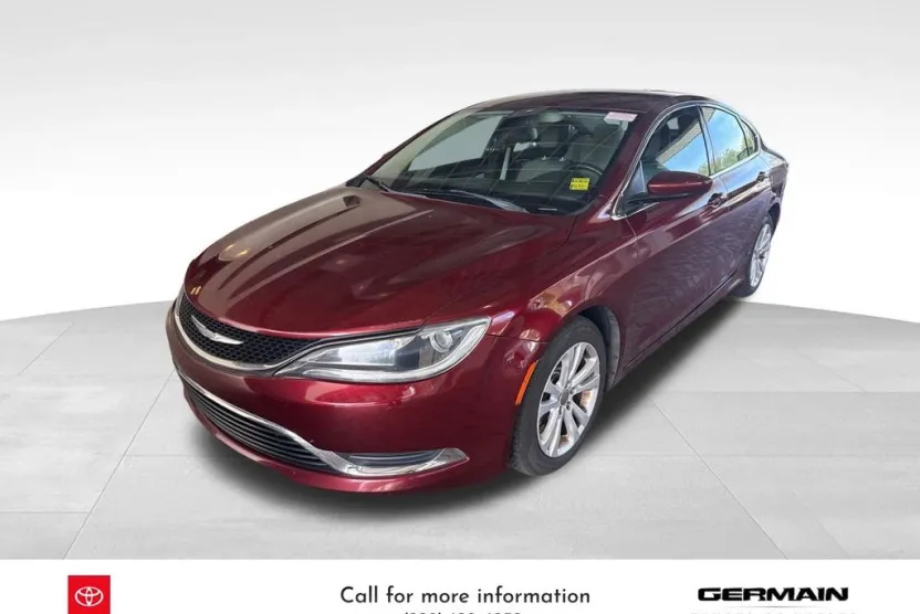 2016 Chrysler 200 Limited photo 1