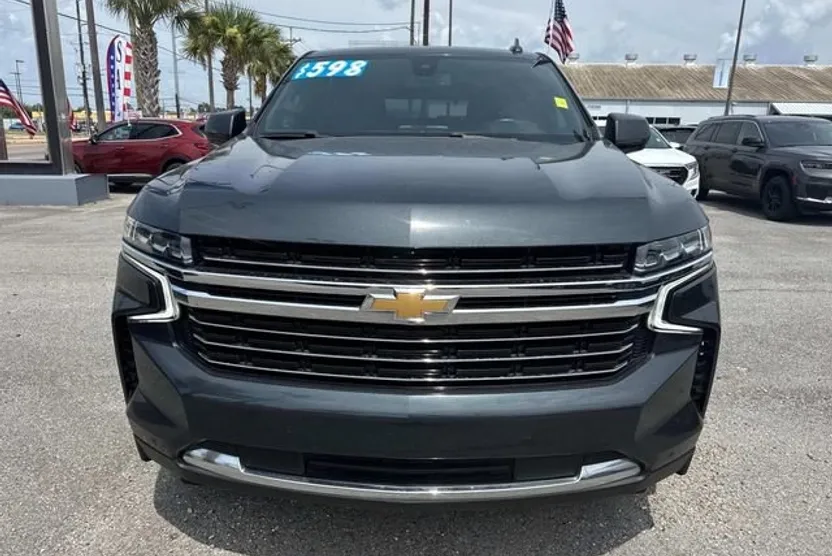 2022 Chevrolet Tahoe LT photo 1