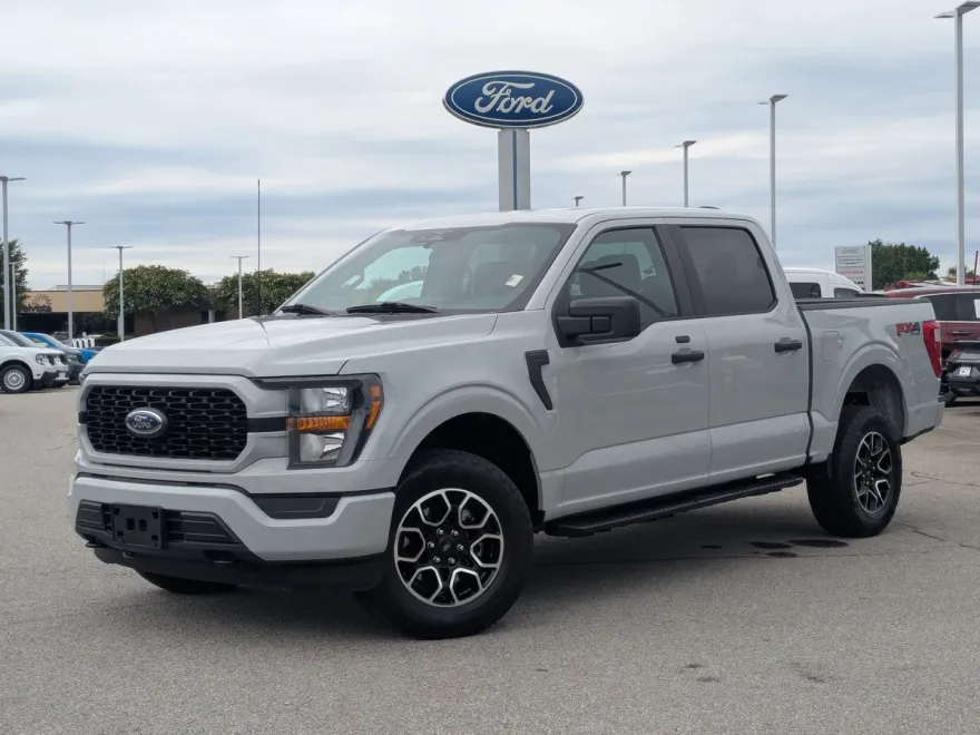 2023 Ford F-150 XL photo 1