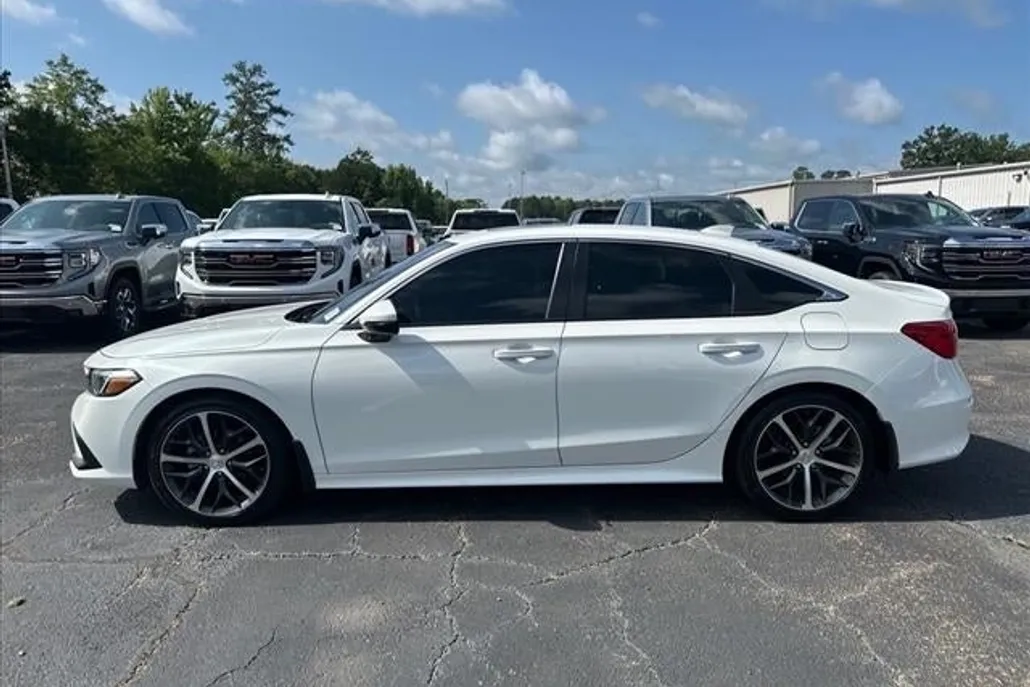 2024 Honda Civic Touring photo 1