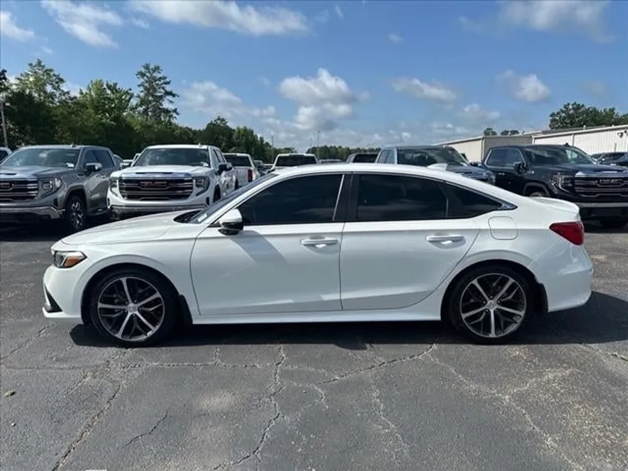 2024 Honda Civic Touring photo 1