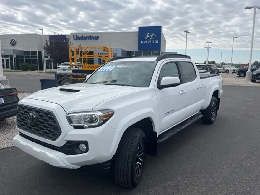 2020 Toyota Tacoma TRD Sport photo 1