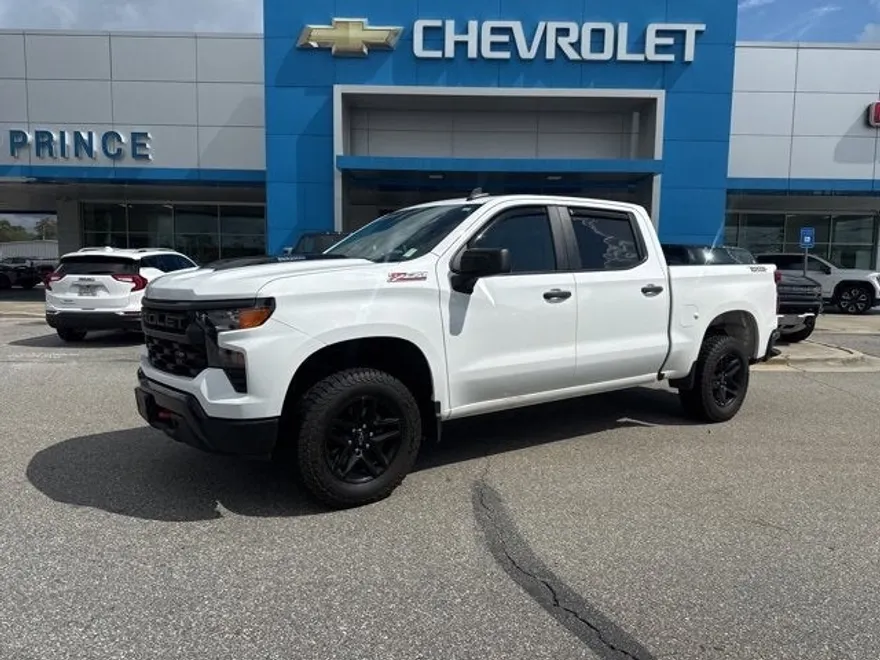2022 Chevrolet Silverado 1500 Custom Trail Boss photo 1