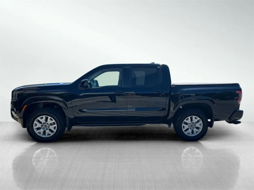 2023 Nissan Frontier SV photo 1