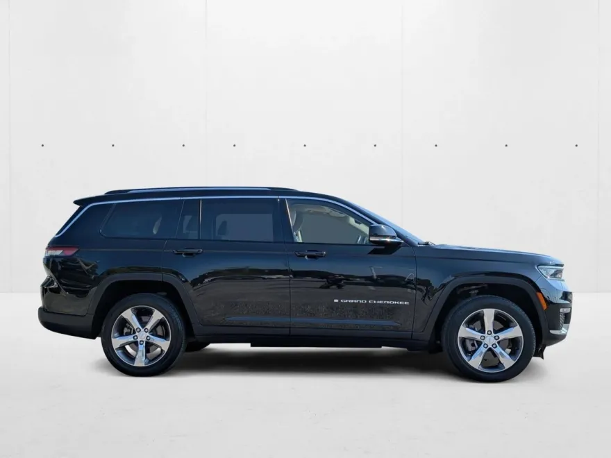 2021 Jeep Grand Cherokee Limited photo 1