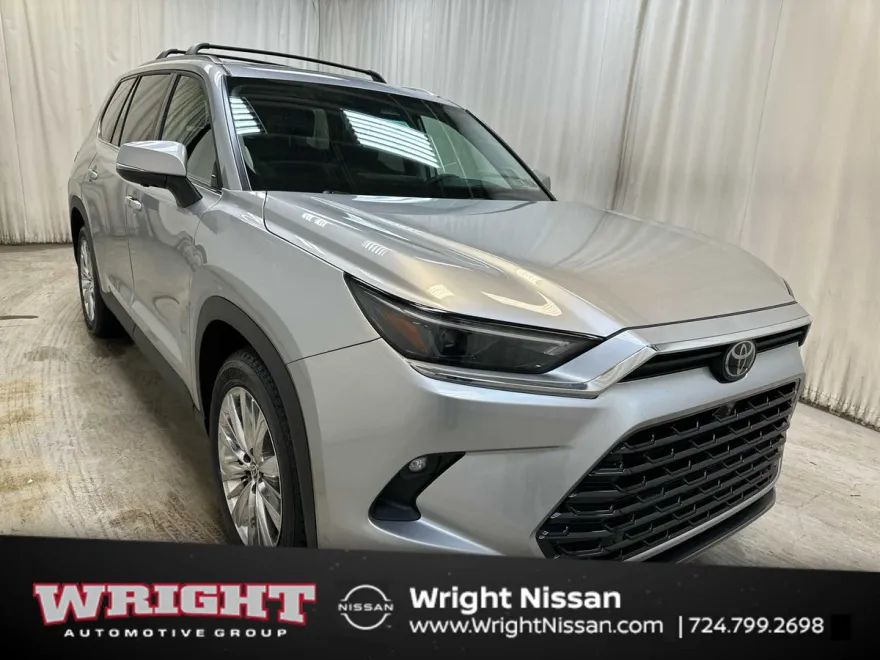 2024 Toyota Grand Highlander Platinum photo 1
