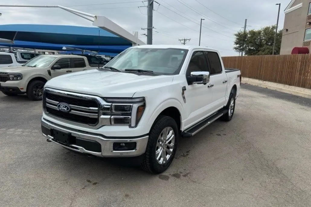 2025 Ford F-150 Lariat photo 1