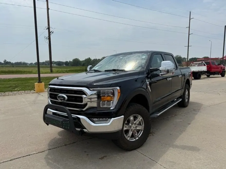 2023 Ford F-150 XLT photo 1