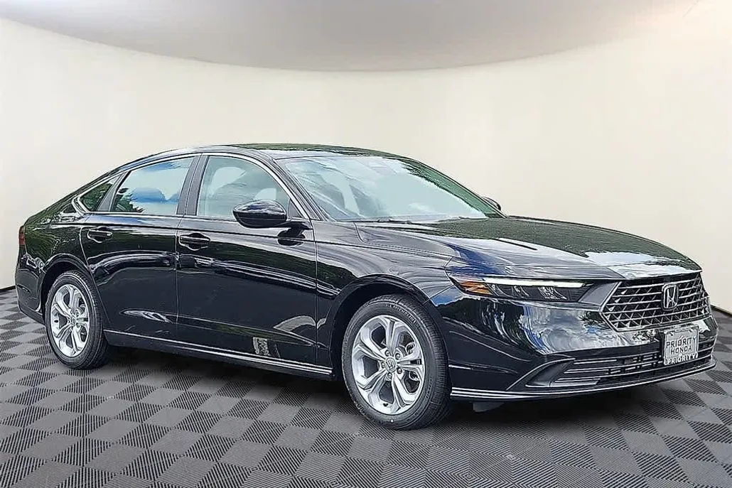 2025 Honda Accord 1.5T LX photo 1