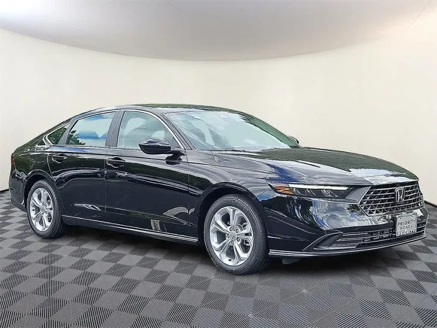 2025 Honda Accord 1.5T LX photo 1