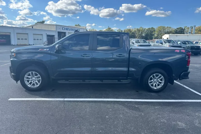 2021 Chevrolet Silverado 1500 RST photo 1