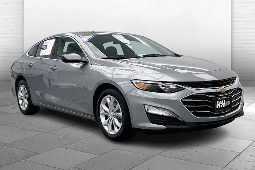 2024 Chevrolet Malibu 1LT photo 1