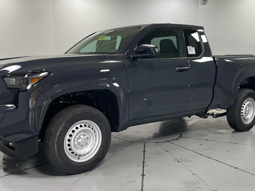 2025 Toyota Tacoma SR XtraCab photo 1