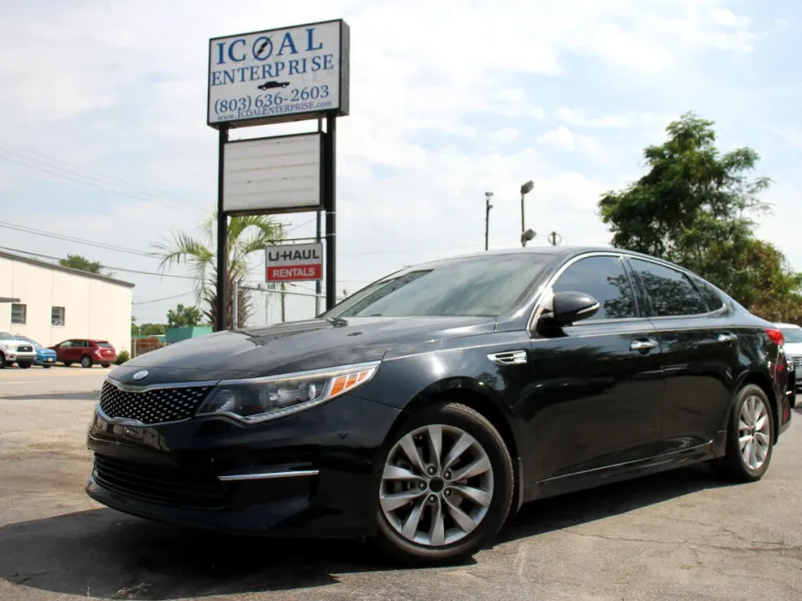 2018 Kia Optima EX photo 1