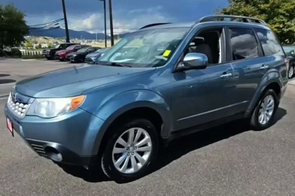 2013 Subaru Forester 2.5X Premium photo 1