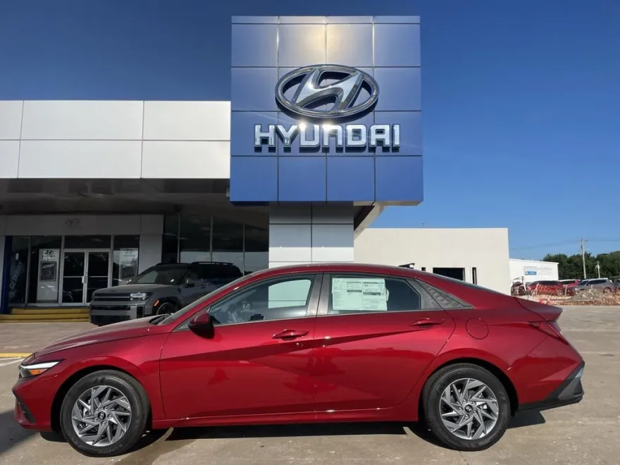 2025 Hyundai Elantra Hybrid Blue photo 1