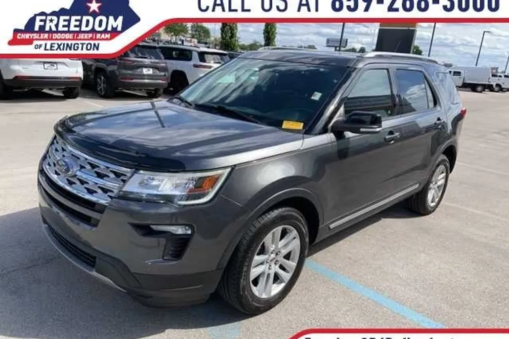 2018 Ford Explorer XLT photo 1