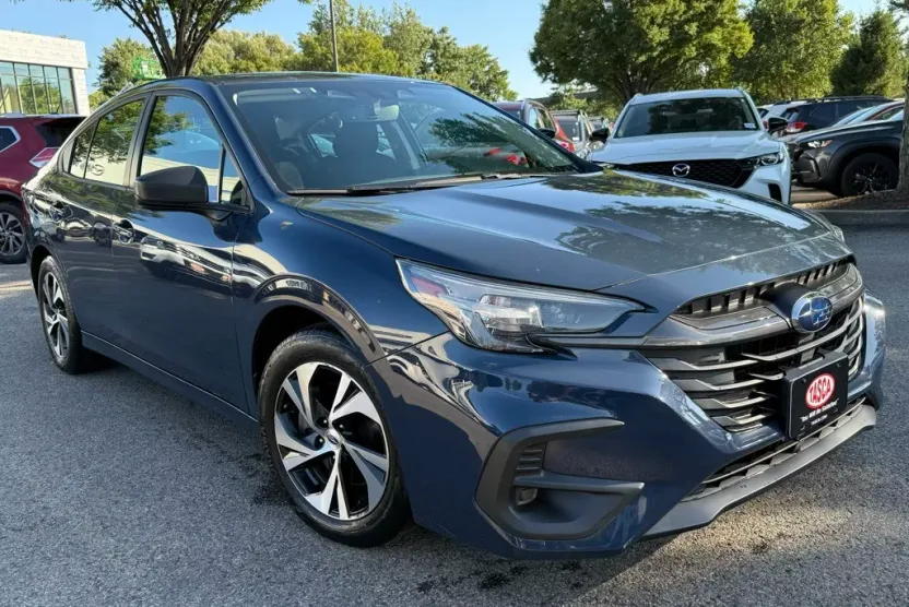 2023 Subaru Legacy Base photo 1