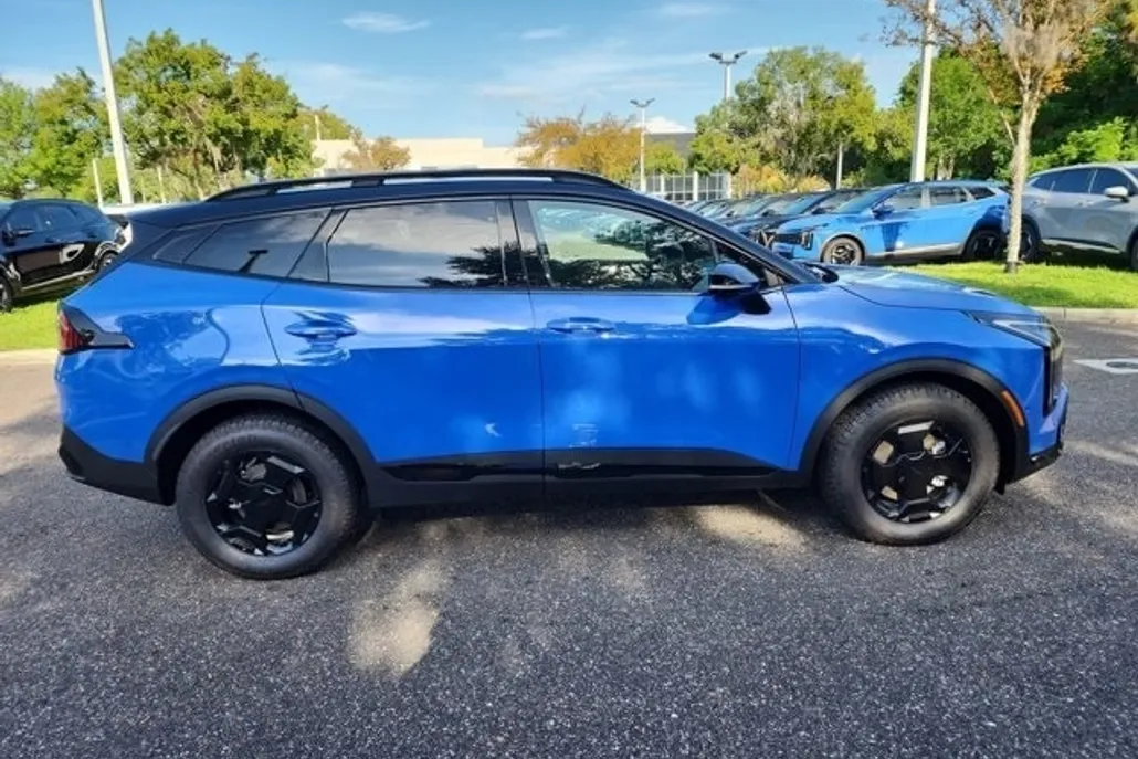 2026 Kia Sportage X-Pro Prestige photo 1