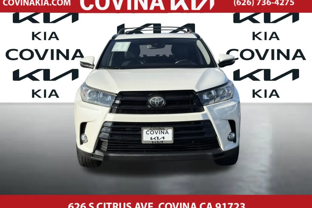 2018 Toyota Highlander SE photo 1