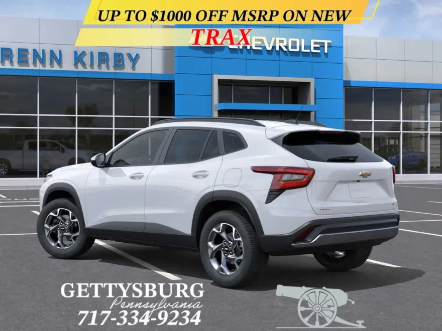 2025 Chevrolet Trax LT photo 1