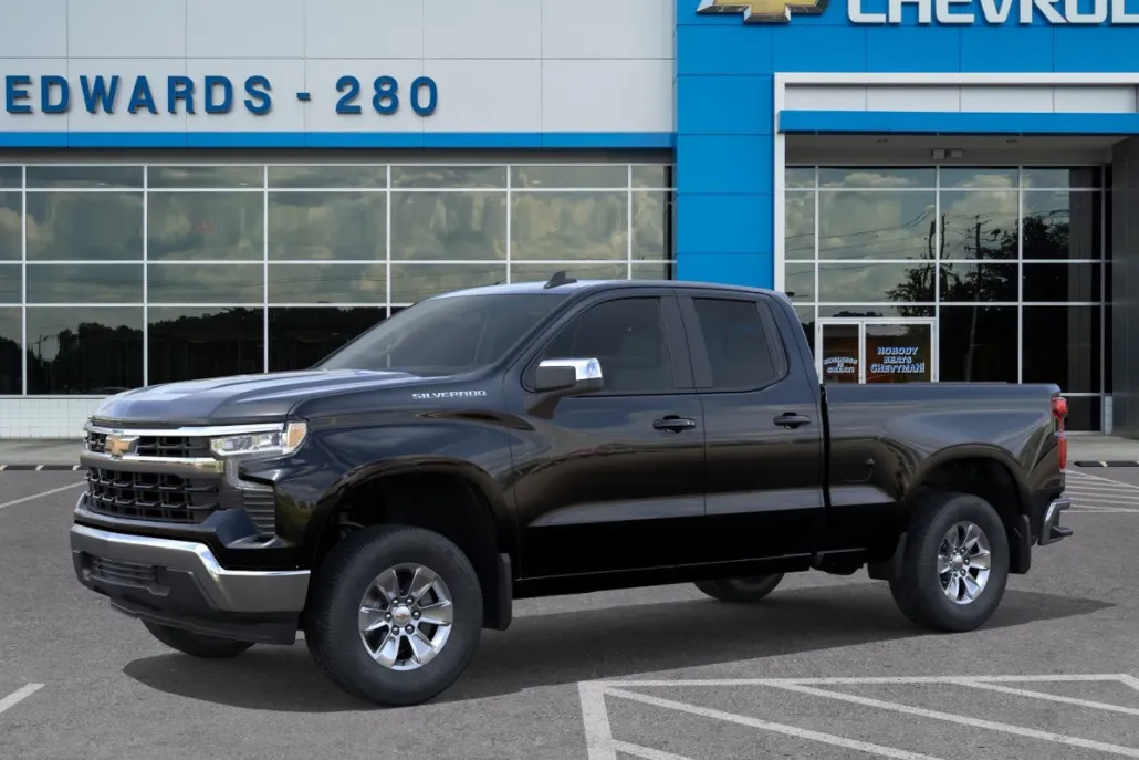 2026 Chevrolet Silverado 1500 LT photo 1
