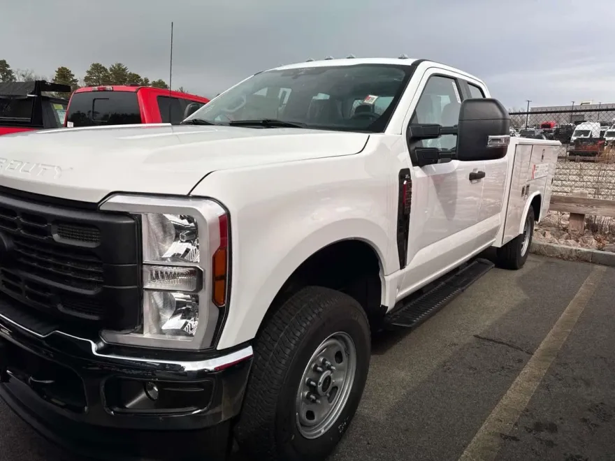 2024 Ford F-250 XL photo 1