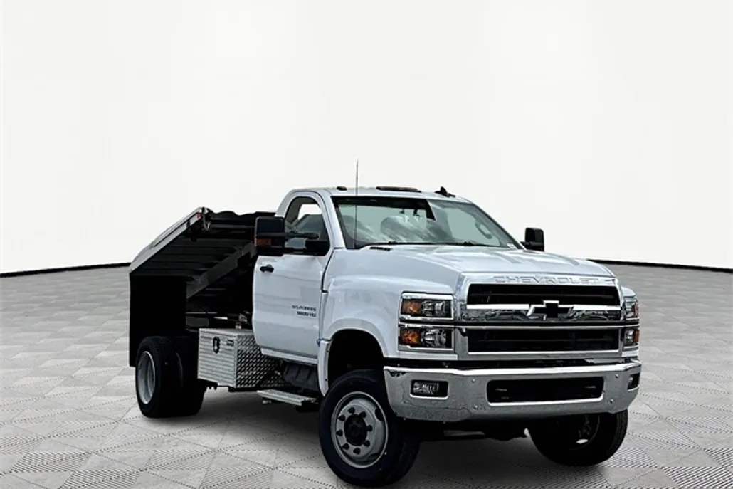 2023 Chevrolet Silverado 4500HD Work Truck photo 1