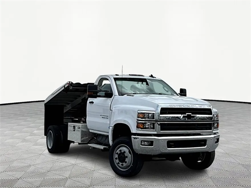 2023 Chevrolet Silverado 4500HD Work Truck photo 1