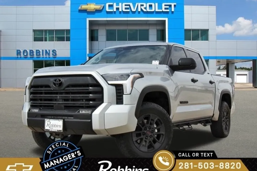 2022 Toyota Tundra SR5 photo 1