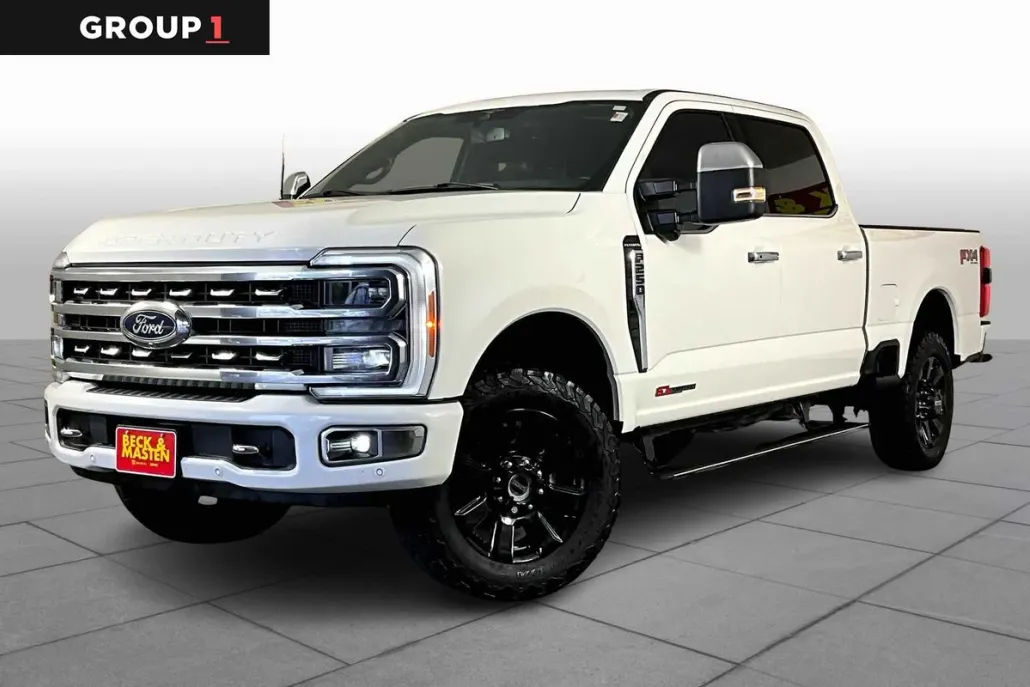 2023 Ford F-250 Platinum photo 1