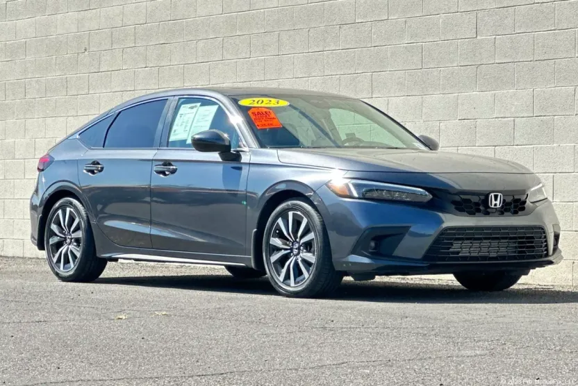 2023 Honda Civic Hatchback EX-L photo 1