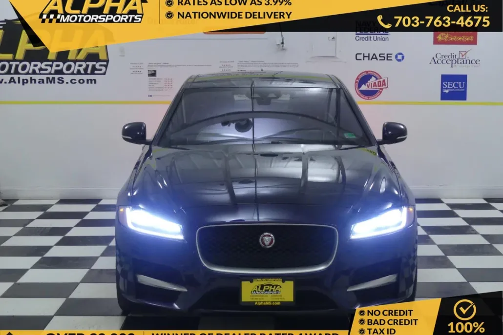 2017 Jaguar XF 35t R-Sport photo 1