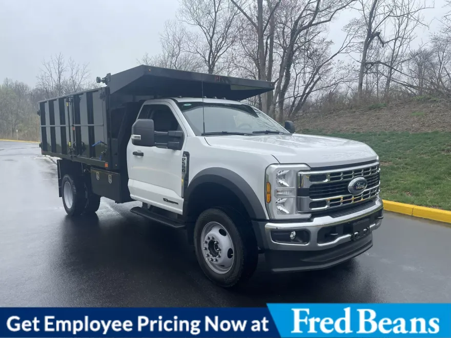 2025 Ford F-550 XL photo 1