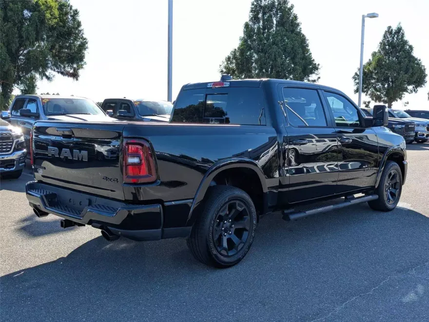 2025 Ram 1500 Big Horn photo 1