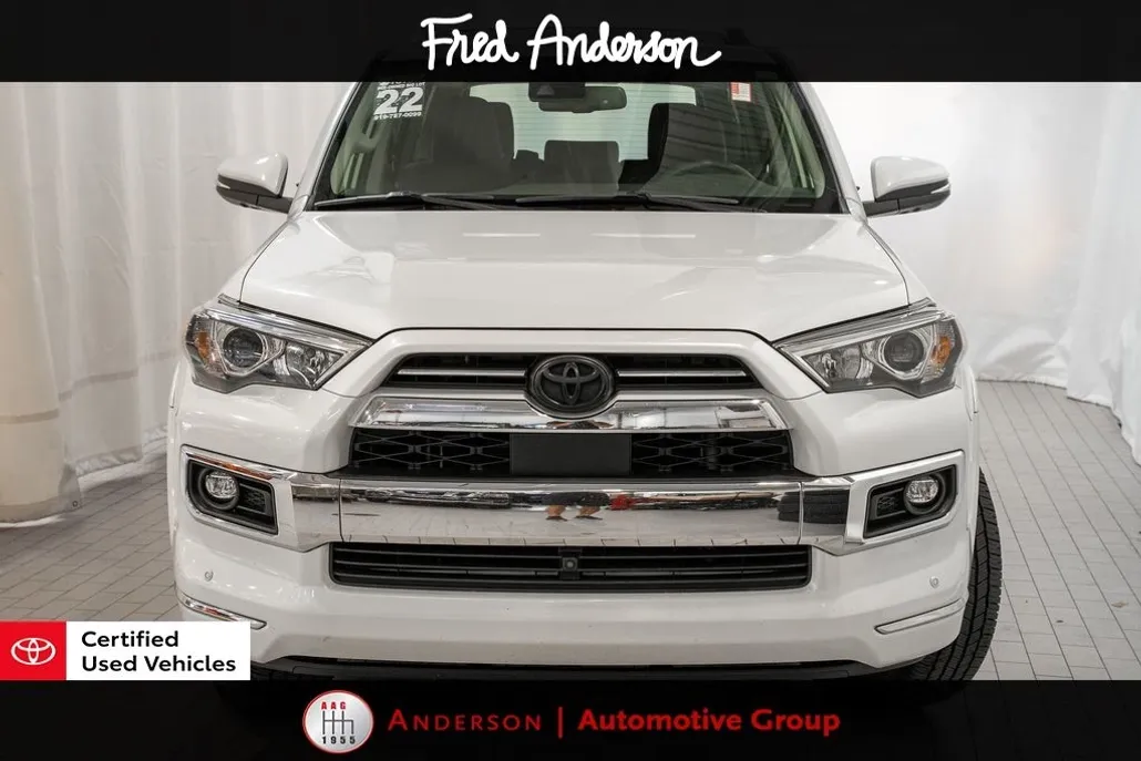 2022 Toyota 4Runner Limited photo 1