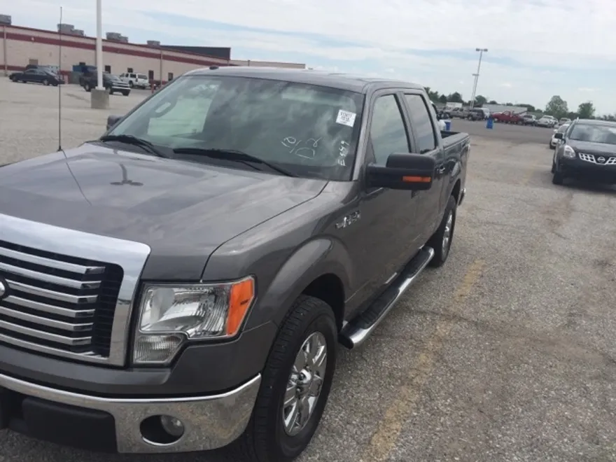 2010 Ford F-150 Lariat photo 1
