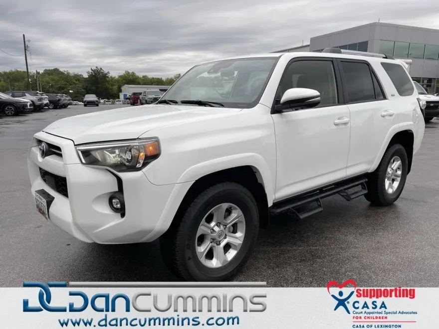 2024 Toyota 4Runner SR5 Premium photo 1