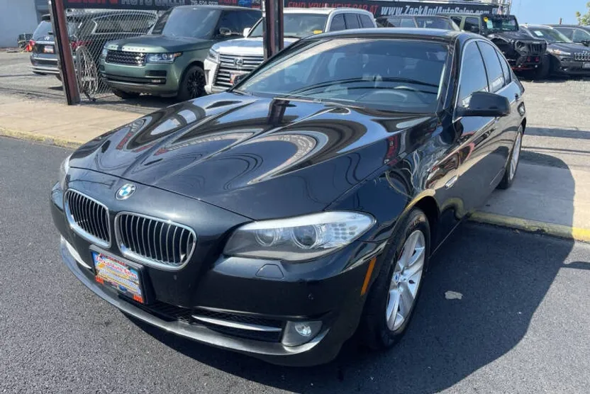 2013 Bmw 528xi 5-Series photo 1